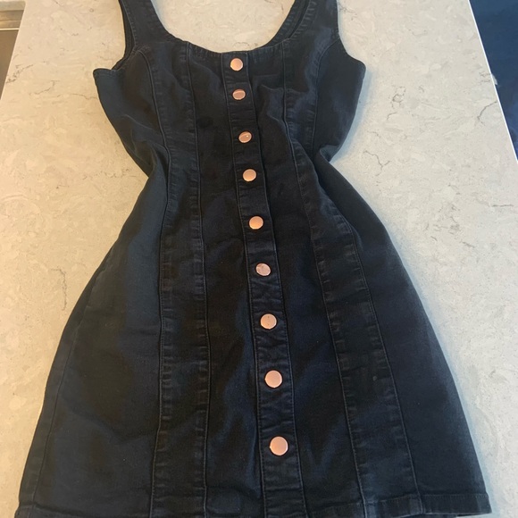 Stunning Maternity Collection Size Small - Picture 8 of 16